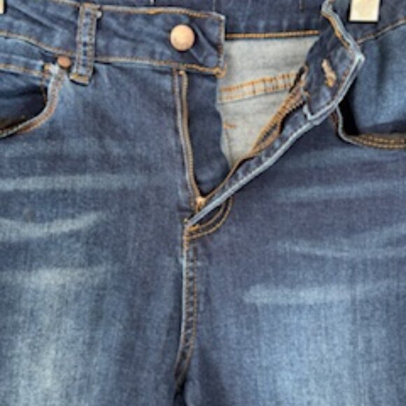 Tahara Jeans - Picture 3 of 5